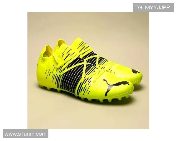 适合人工草皮的足球鞋推荐及选购指南助你提升球场表现